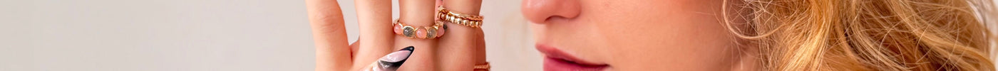 Halloween Nail Ideas: From Classic Spooky Shades to Chic Looks