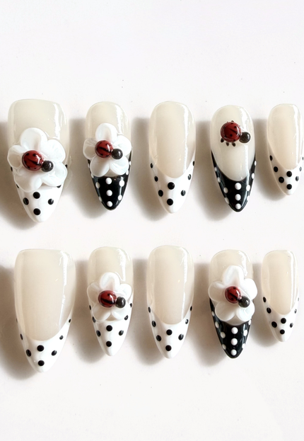 Lady-Bug 3D Press On Nails