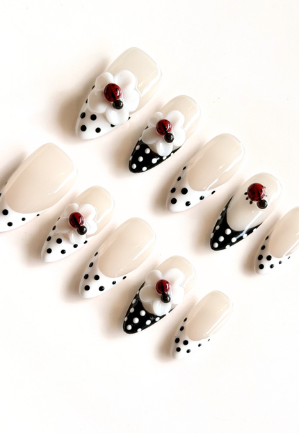Lady-Bug 3D Press On Nails