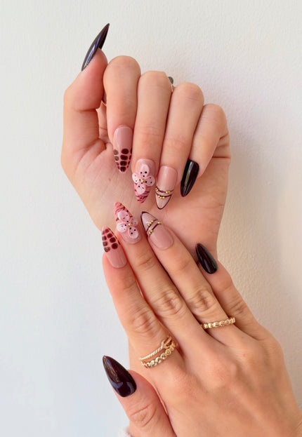 Mocha Wildflower Press On Nails