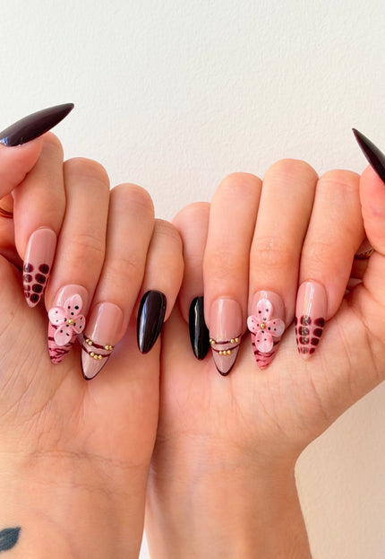 Mocha Wildflower Press On Nails