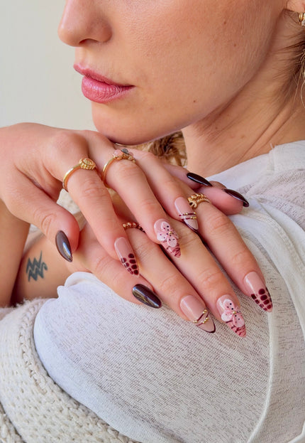 Mocha Wildflower Press On Nails
