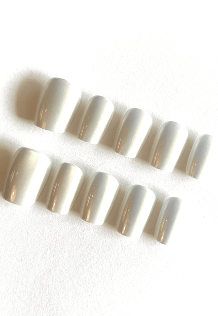 Pearl White Press on Nails