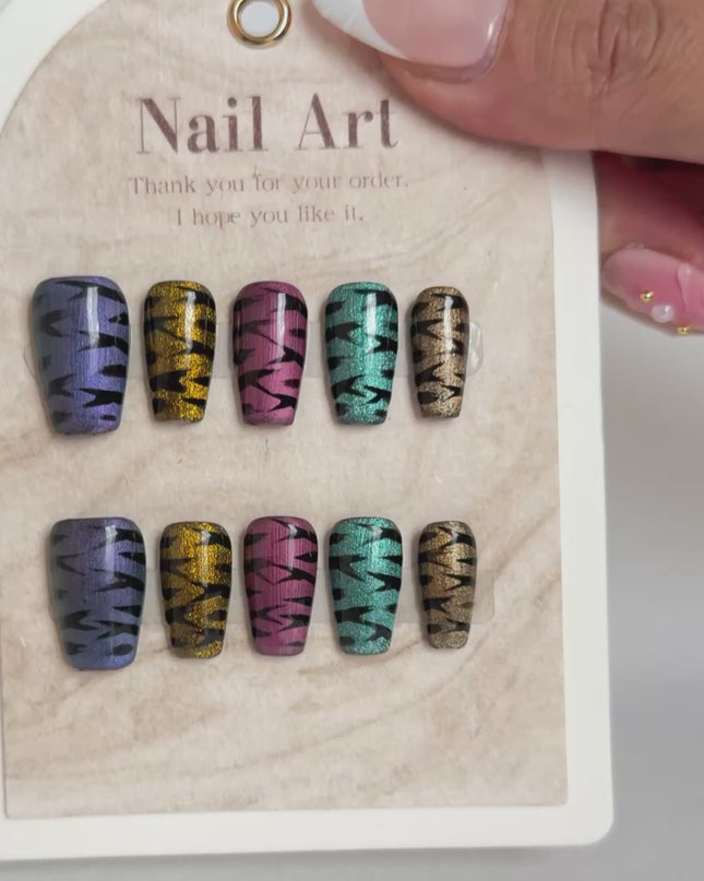 Metallic Stripes Press On Nails